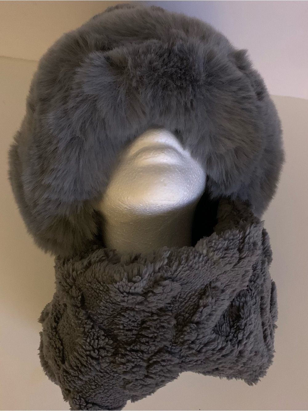 NWOT Cozy Gray Faux Fur Russian-Style Hat with face shield/scarf attached